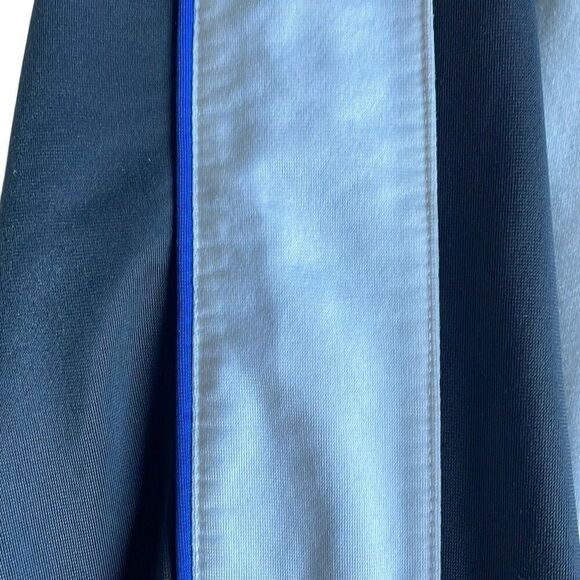 EUC Nike Youth Gray White Side Stripe Track Pants/Joggers - Size 6 - Picture 9 of 10